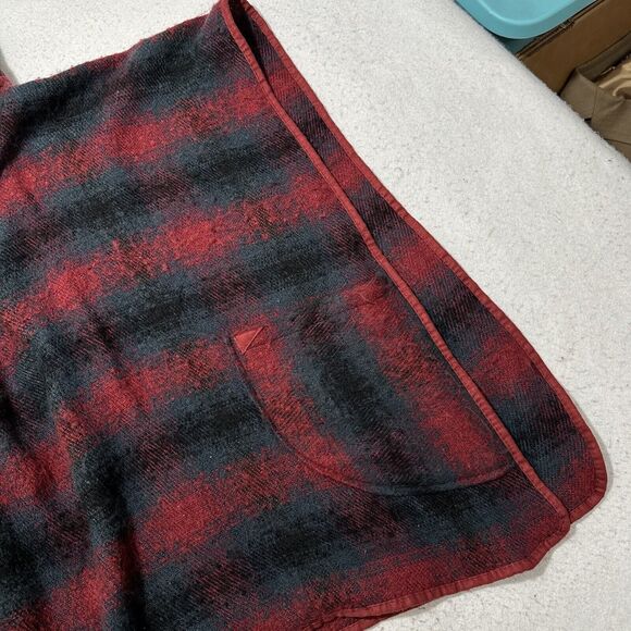 BCBGeneration Women's One Size Poncho Sweater Turtleneck Red Gray Striped Tunic - Picture 4 of 10